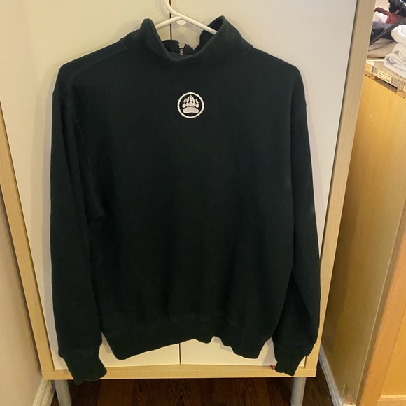 Muskoka Bear Wear Sweatshirt - Picture 2 of 2